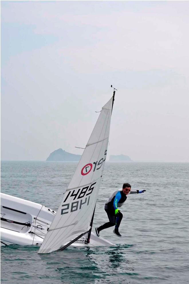 Ed Norbury's bow challenge ©  Jean Border http://www.borderphotos2010.com/